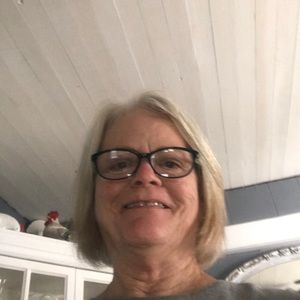 Meet your Posher, Deborah